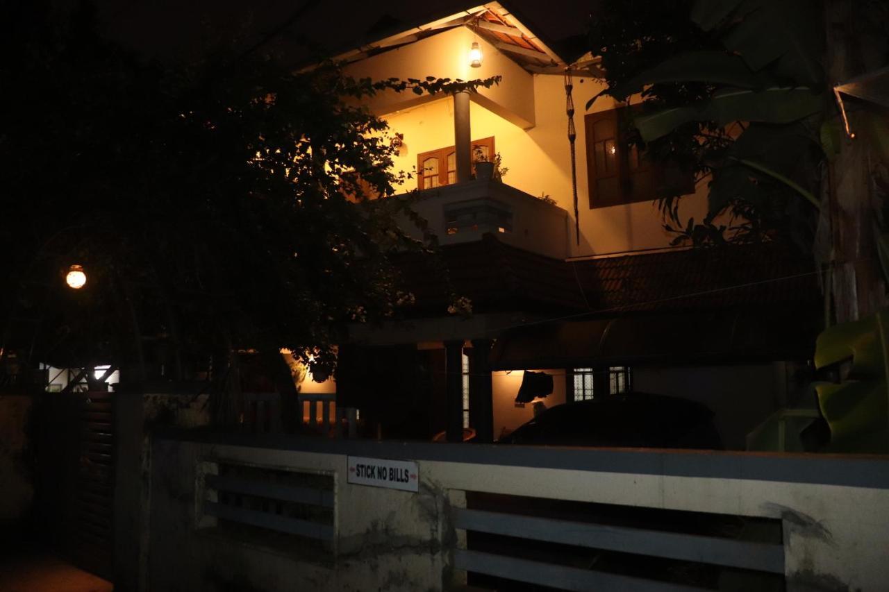 Sacred River Homestay Alappuzha Екстер'єр фото
